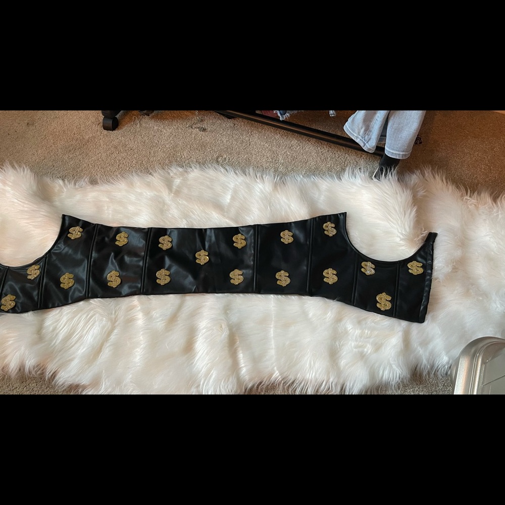 Money corset